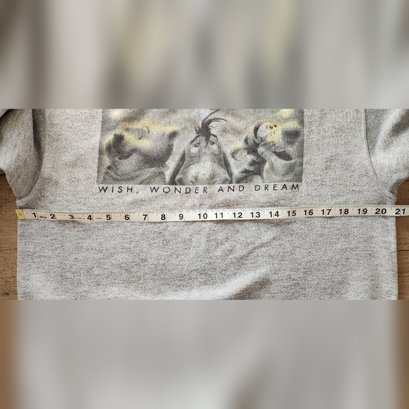 DISNEY Vintage Winnie-the-Pooh Gray‎ Sweatshirt Women's Medium - Picture 3 of 7